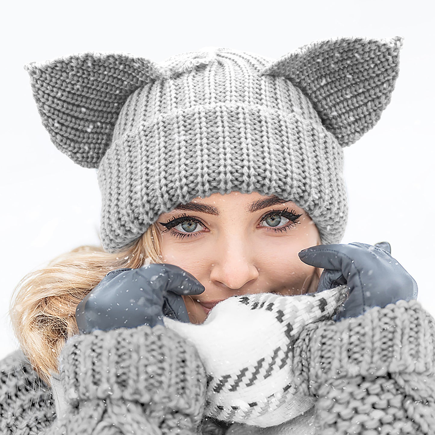 Devil Ears Thickened All Acrylic Knitted Hat