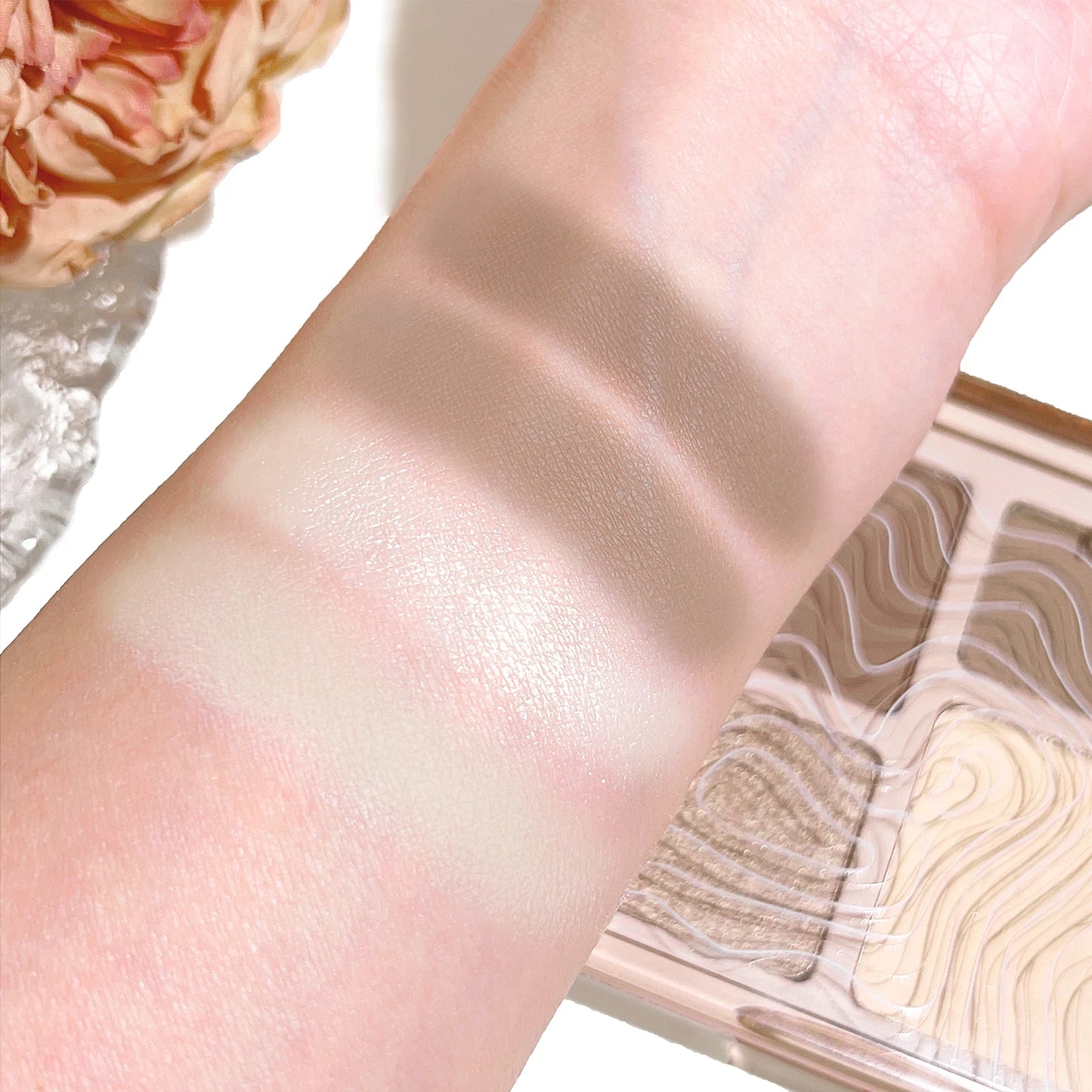 Four-color repair plate High-light repair plate Matte brightening high-light eye shadow repair plate