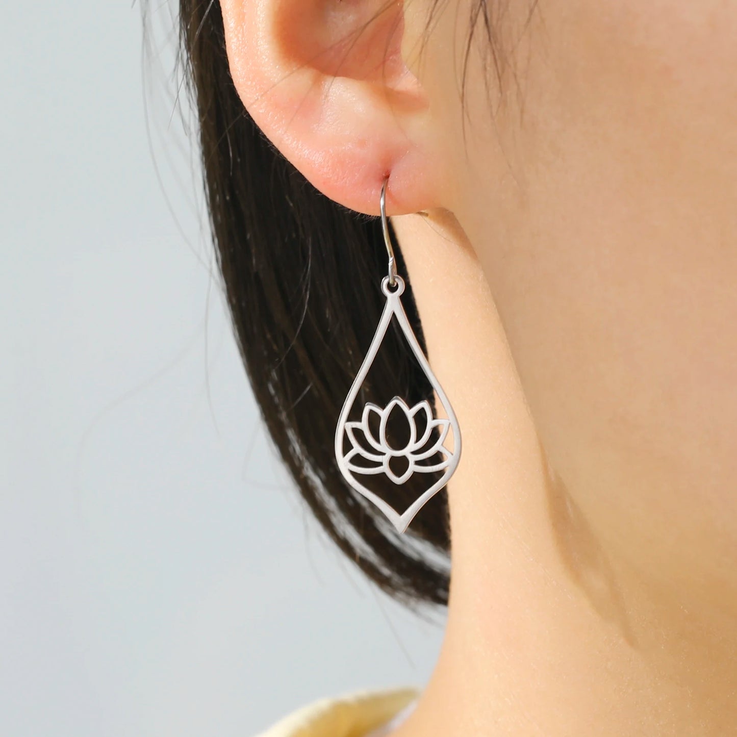 EUEAVAN 5pcs OM Buddhism Lotus Stainless Steel Charms for Jewelry Making Yoga Flower of Life Pendant DIY Necklace Bracelet Gifts
