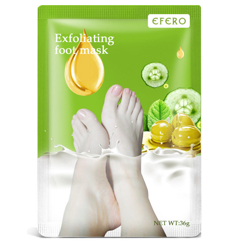 whitening and moisturizing foot mask