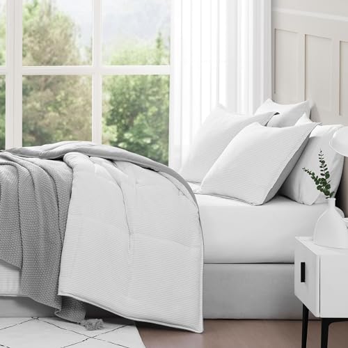 Comforter Set Queen Size - Goose Down Alternative – Washed Ultra-Soft - Premium All Season Warmth Bedding Set (Queen, French Blue)