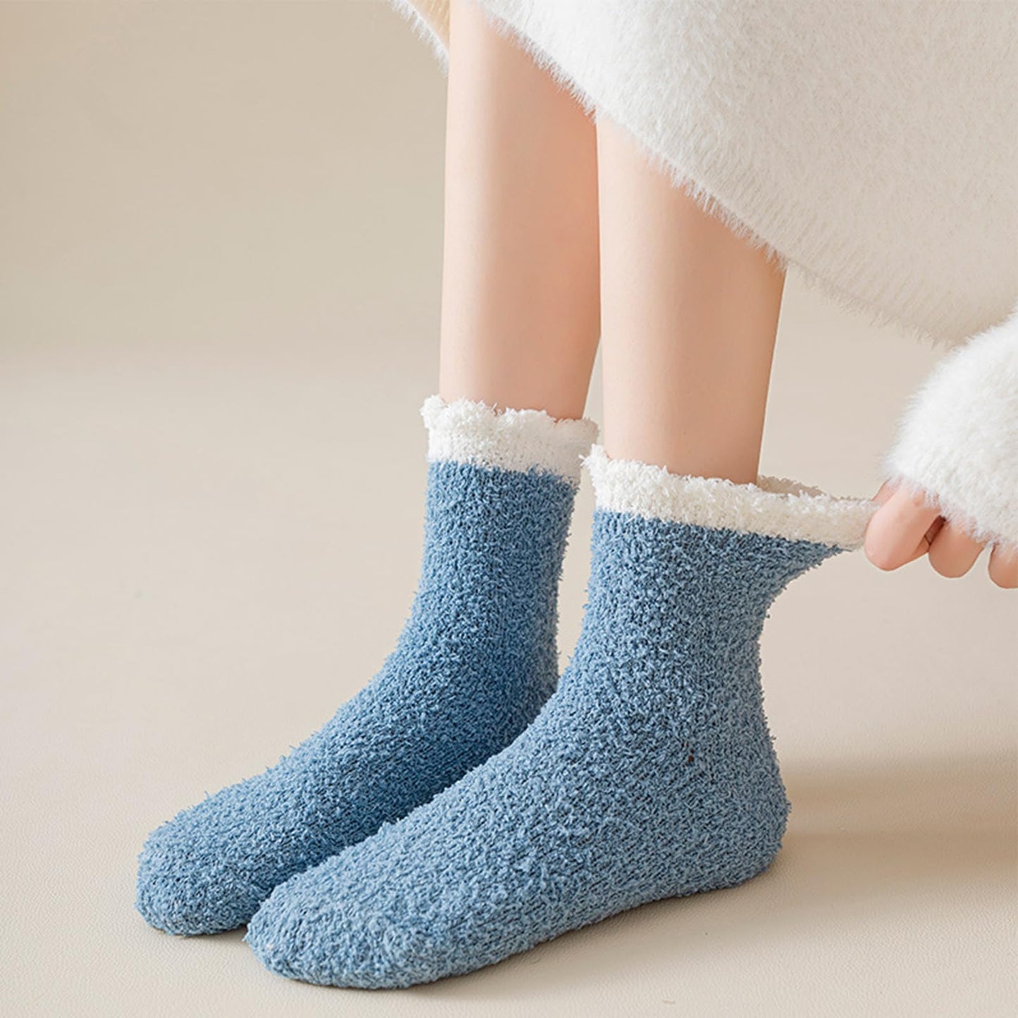 VoJoPi Fuzzy Socks for Women, Size 5-10, 5 Pairs Warm Fluffy Winter Bed Socks Cozy Sleeping Socks, Gifts Christmas Socks