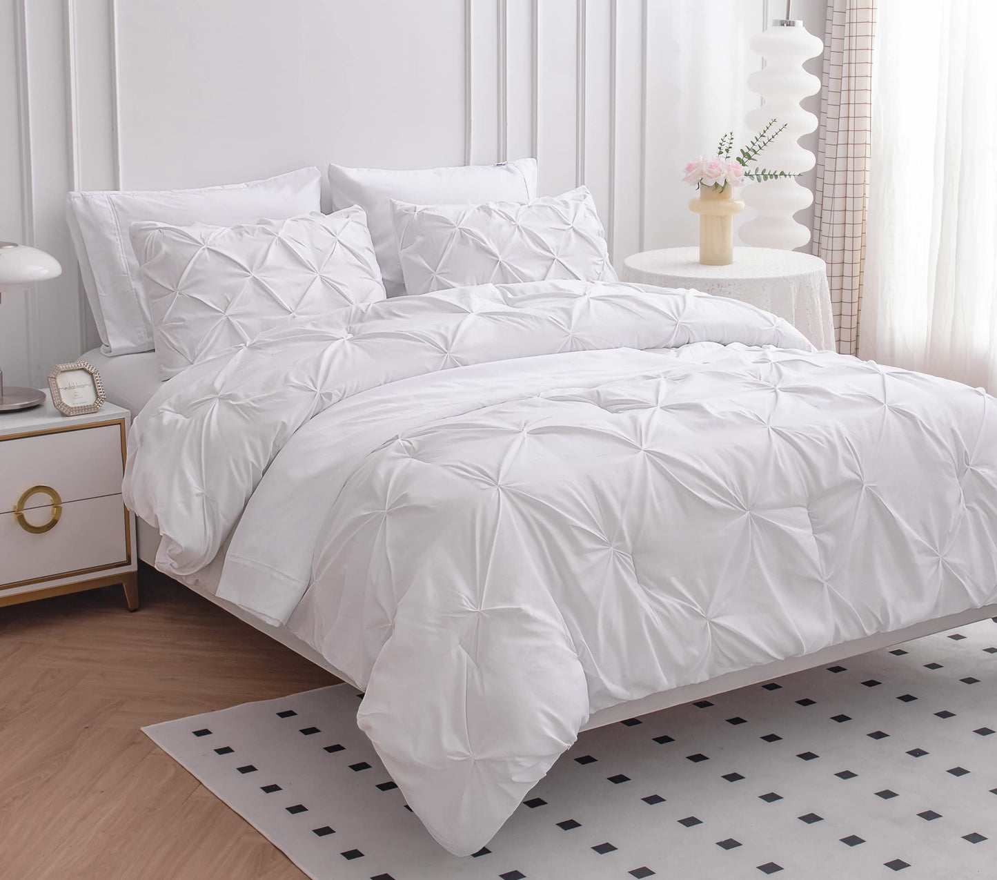 Queen Comforter Set White - 7 Pieces Bed in a Bag - Bedding Set with Comforters, Sheets, Pillowcases & Shams, Queen Size Bedding Set