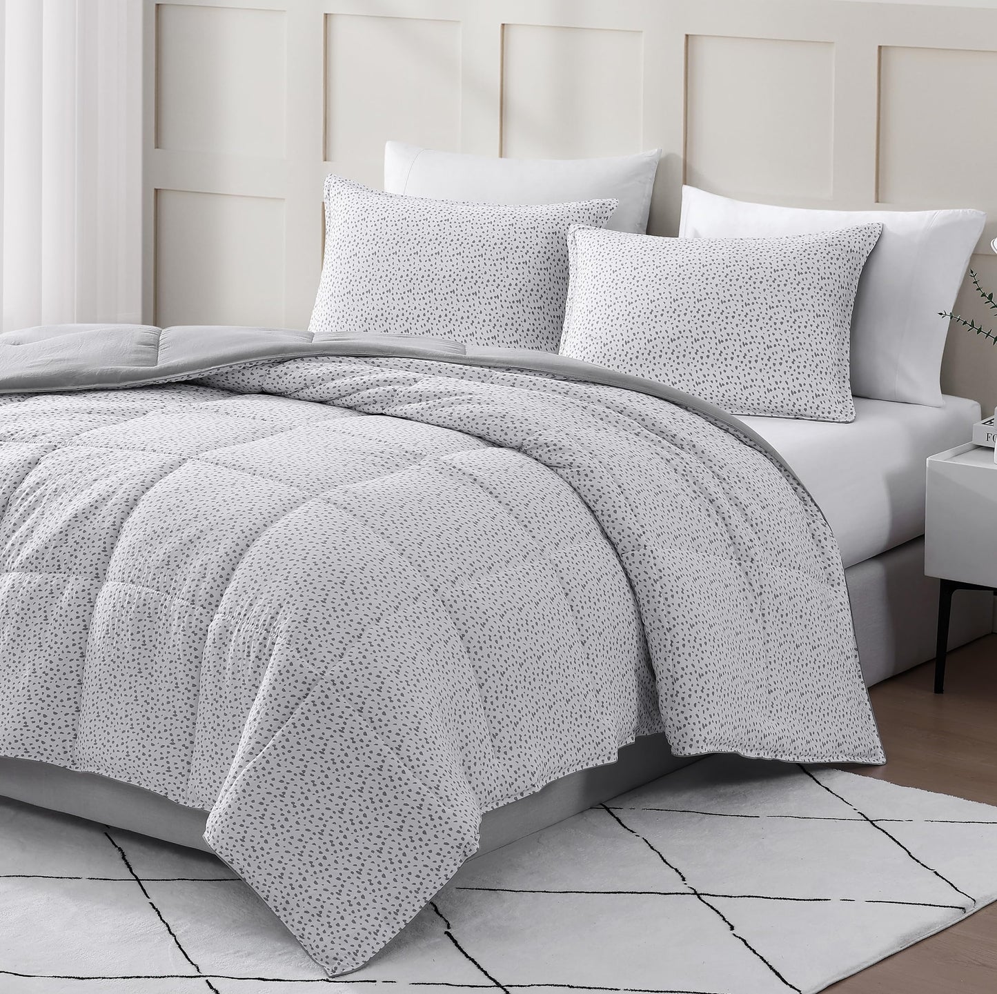 Ultra Soft Organic Cotton Queen Comforter Set - Hypoallergenic Down Alternative, All-Season Warm Bedding (1 Comforter, 2 Pillow Shams) - Charcoal