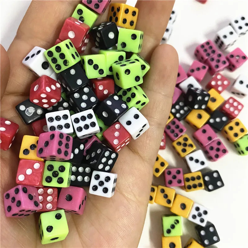 50Pcs/lot 8*8*8mm 6colors Plastic White Gaming Dice Standard Six Sided Cube For Decider Birthday Parties Board Game