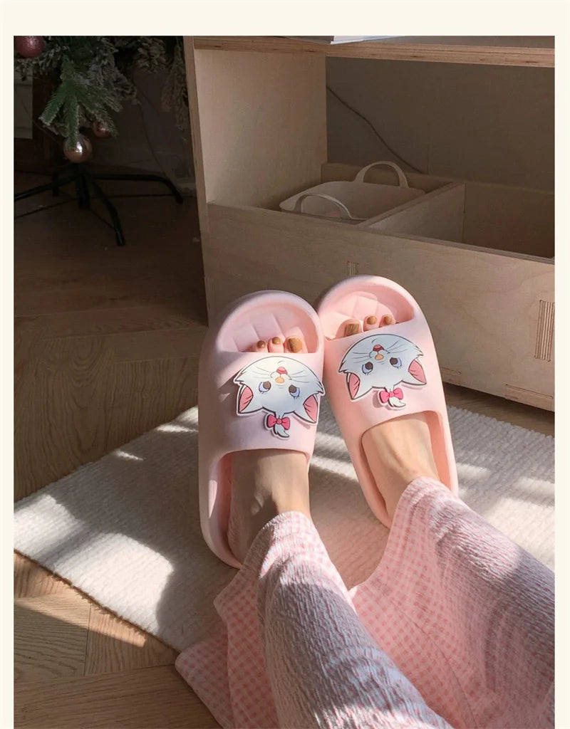 Kawaii Disney Marie Cat Slippers for Women Summer Soft-Soled Eva Slippers for Home Non-Slip Thick-Soled Sandals for Outdoor Wear