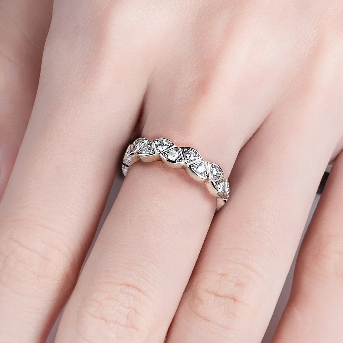 AnuJewel Moissanite Wedding Band Leaf Rings D Color VVS1 925 Sterling Silver Lab Created Diamond Eternity Bezel Ring Jewelry
