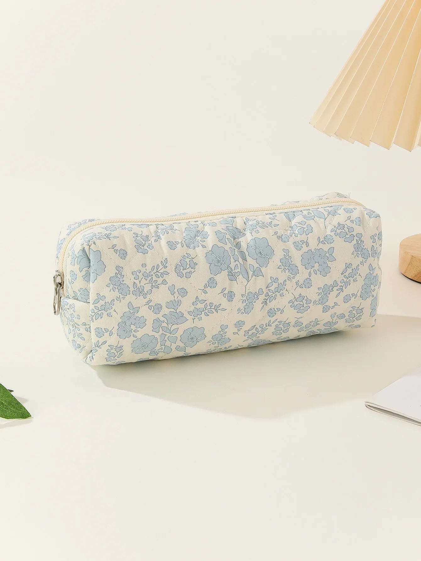 Quilted Cotton Makeup Bag Flower Soft Clutches Women Zipper Cosmetic Organizer Cute Large Make Up Purse Toiletry Pencil Cases