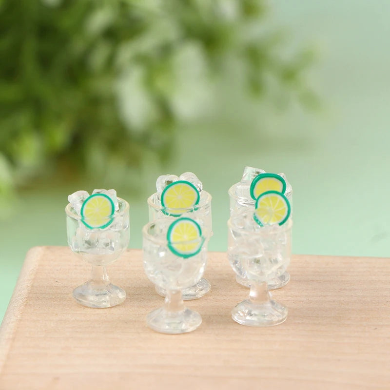 1pcs Mini Milkshake Ice Cream Milk Fruit Tea Water Cup Strawberry Miniatures Dollhouse Accessories Cups Kitchen Toys