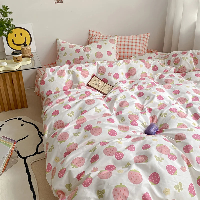 Kawaii Pink Strawberry Duvet Cover Set NO Filler Fashion Bed Sheets Full Queen Size Luxury Home Bedding for Girls Bedclothes