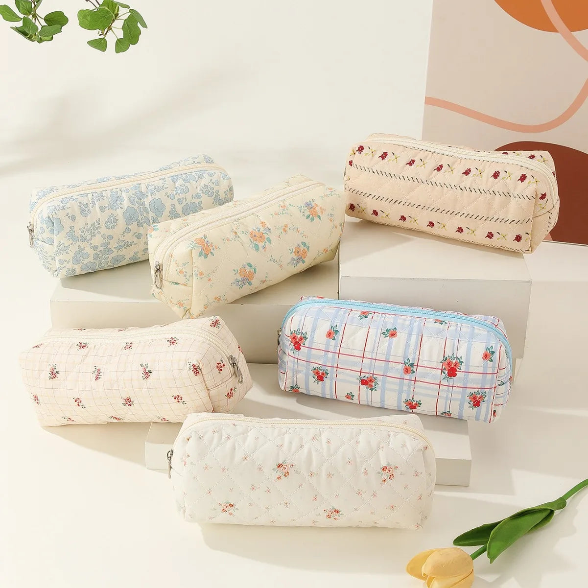 Quilted Cotton Makeup Bag Flower Soft Clutches Women Zipper Cosmetic Organizer Cute Large Make Up Purse Toiletry Pencil Cases