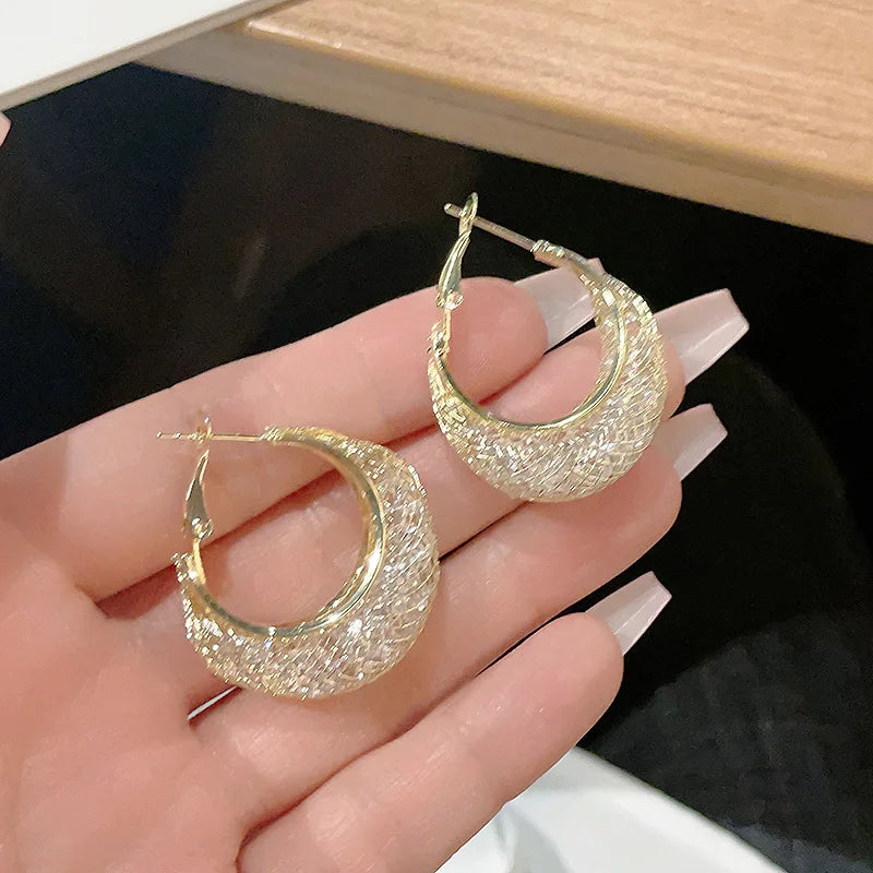 New Fashion Trend Unique Design Elegant Delicate Light Luxury Pearl Camellia Earrings Women Jewelry Wedding Party Premium Gifts