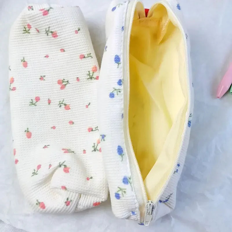 Cute Small Flowers Pencil Cases Floral Cotton Linen Pencil Bag Simple Pen Bag Storage Bags School Supplies Kawaii Stationery 1Pc