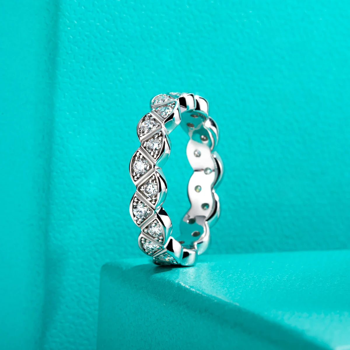 AnuJewel Moissanite Wedding Band Leaf Rings D Color VVS1 925 Sterling Silver Lab Created Diamond Eternity Bezel Ring Jewelry